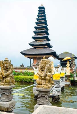 Indonesia: a vibrant archipelago of culture, volcanoes, and tropical escapes.